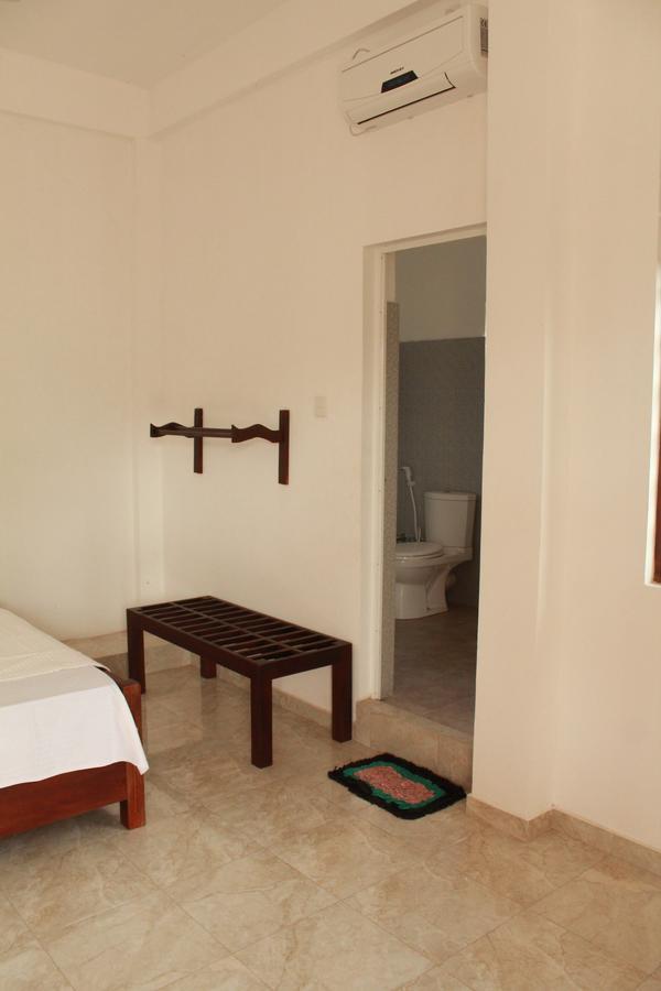 Pearl City Hotel Tissamaharama Quarto foto